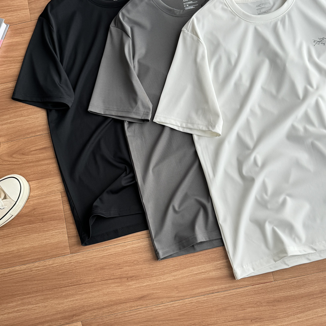 【ワンフォーワン】アークテリクス「ARC'TERYX」Motus クルーネック 速乾Tシャツ（メンズ）【在庫僅少】