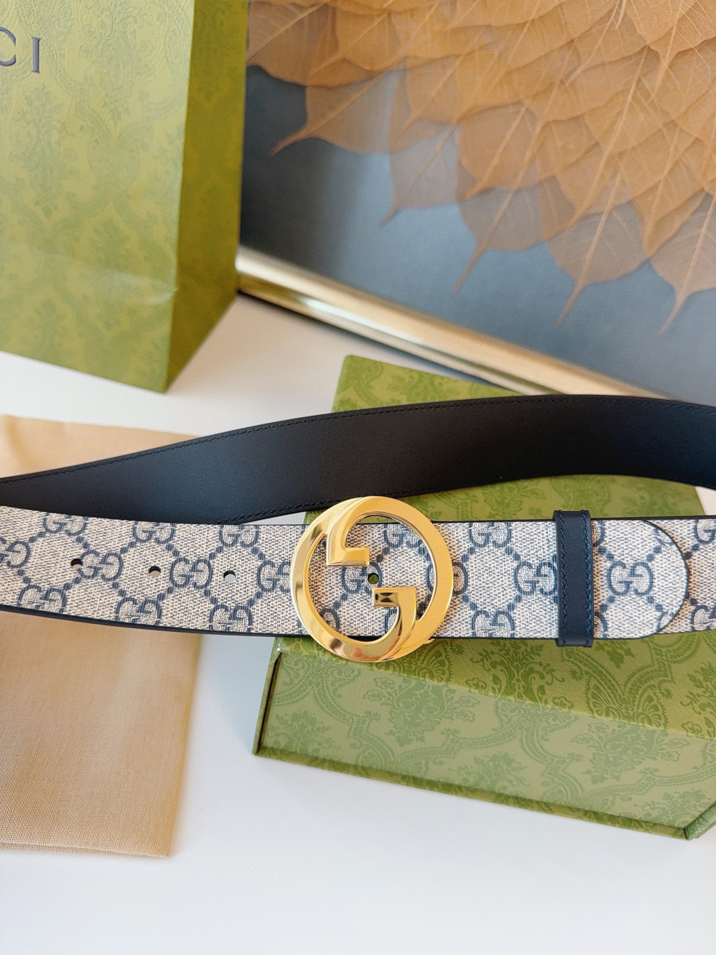 グッチ「Gucci」GGロゴ スピニングバックル レザーベルト100CM