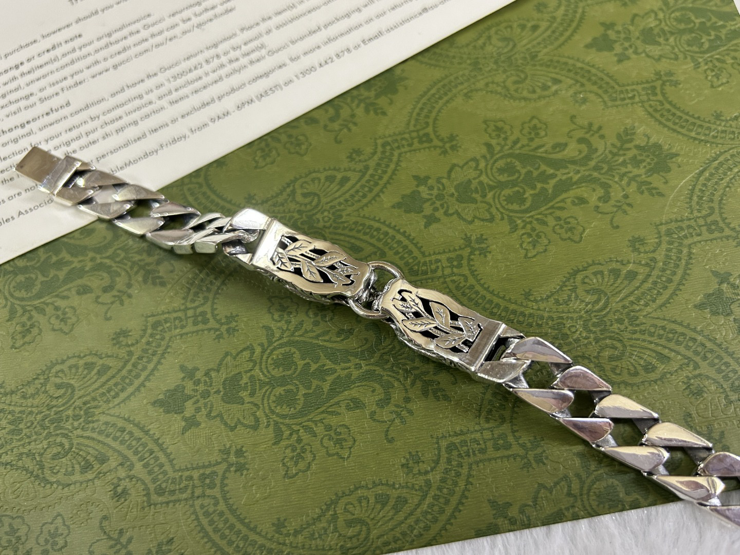 グッチ「Gucci」 ディオニュソス ダブルタイガーヘッド ブレスレット