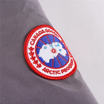 カナダグース「Canada Goose」ユニセックス プレミアムダウンコート