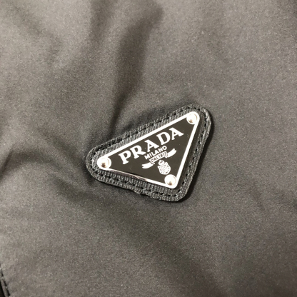 プラダ「Prada」秋の新作パッチワークハットジャケット