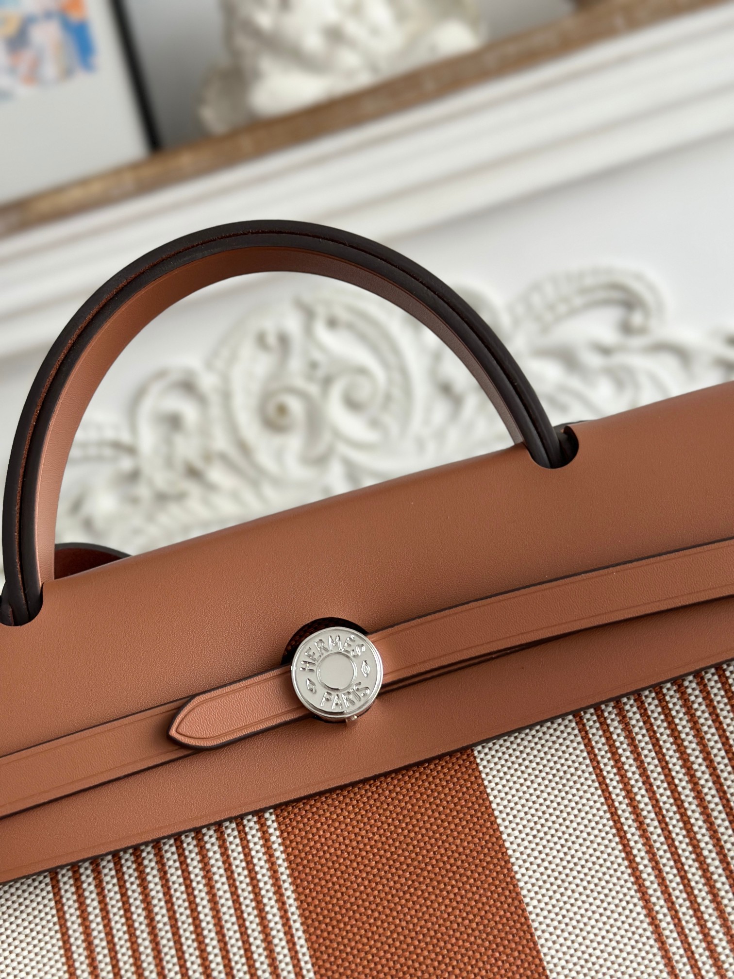 エルメス「Hermès」ハーバッグ ジップ31 鋲打ちトートバッグ「Herbag Zip 31 hobnailed」