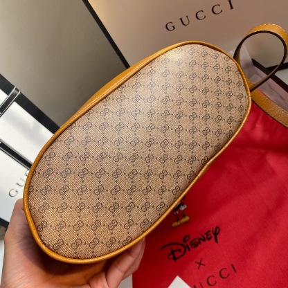 グッチ「Gucci」ミッキーバケツバッグ