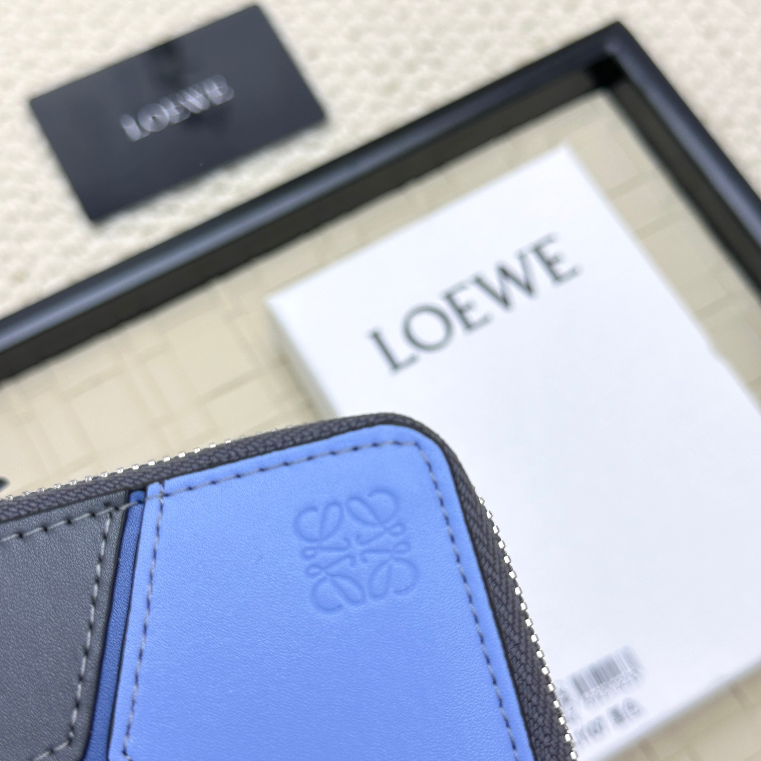 ロエベ「LOEWE」パスケース 12色
