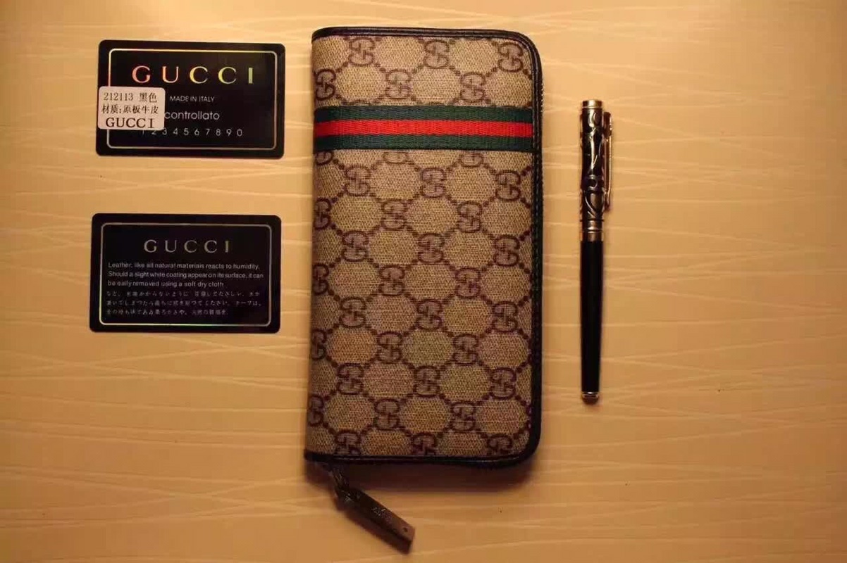 グッチ「Gucci」シグネチャー レザー ウェブ ジップアラウンドウォレット
