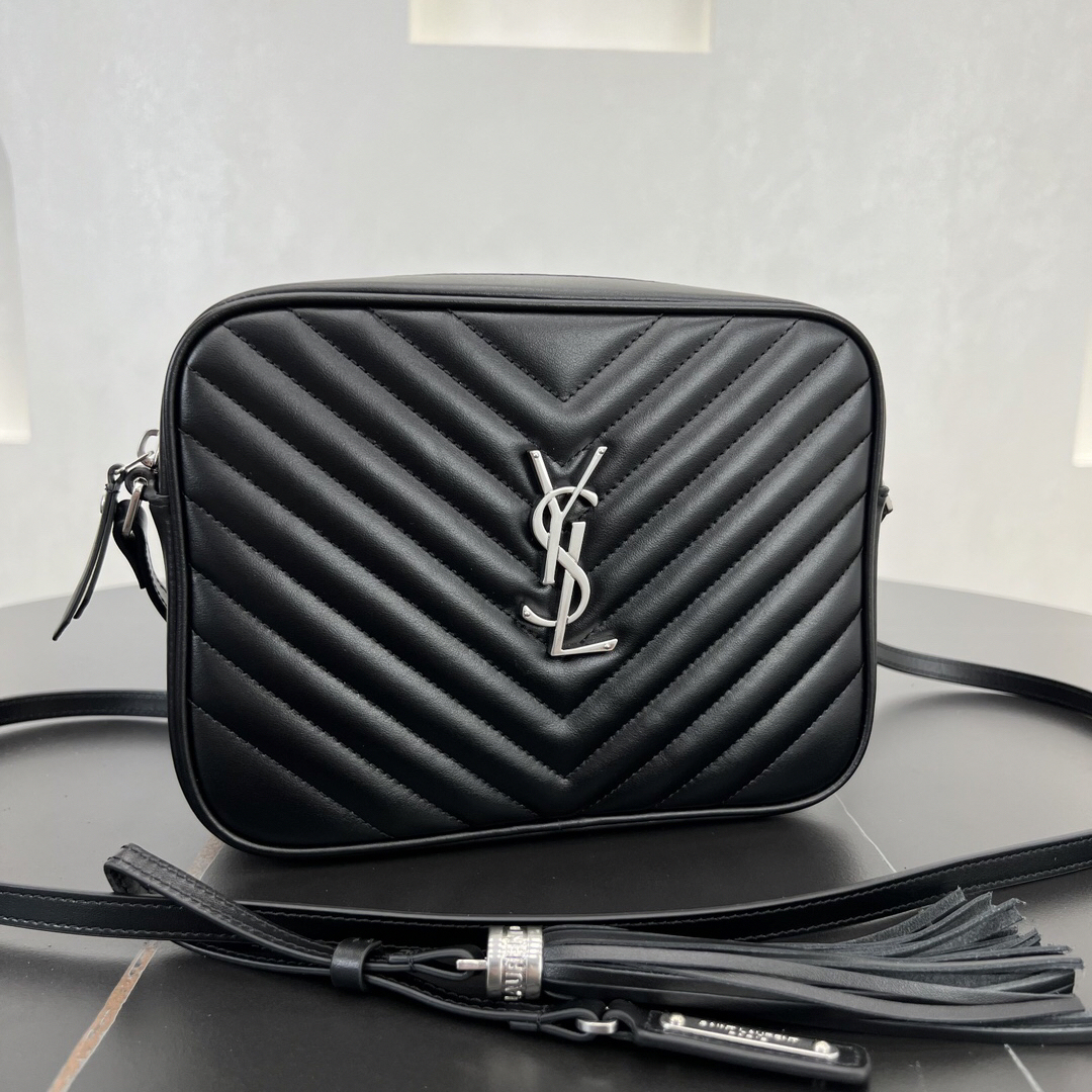サンローラン「Saint Laurent」LOU ルー キルティング カメラバッグ