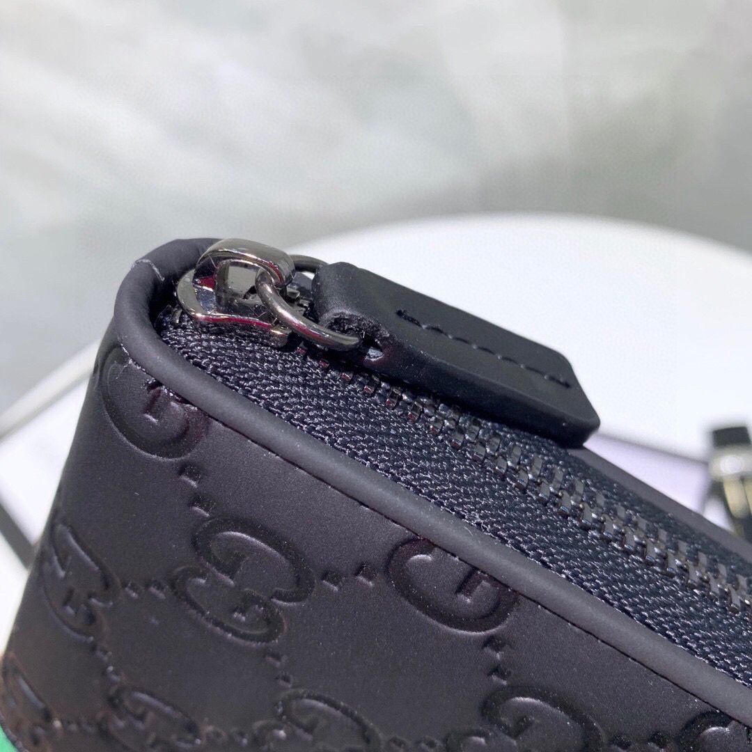 グッチ「Gucci」シグネチャー レザー ウェブ ジップアラウンドウォレット