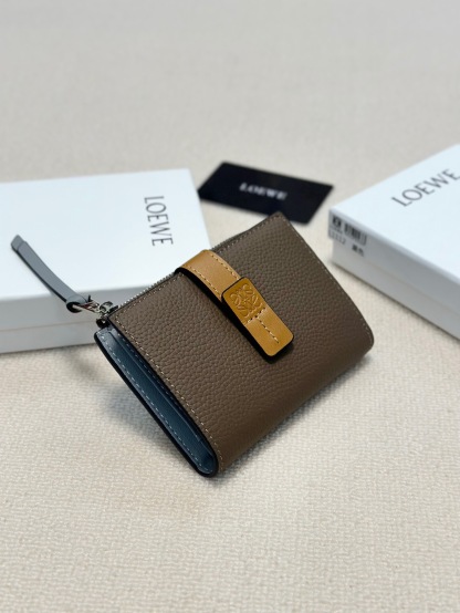 ロエベ「LOEWE」アナグラム コンティネンタル ウォレット 5色