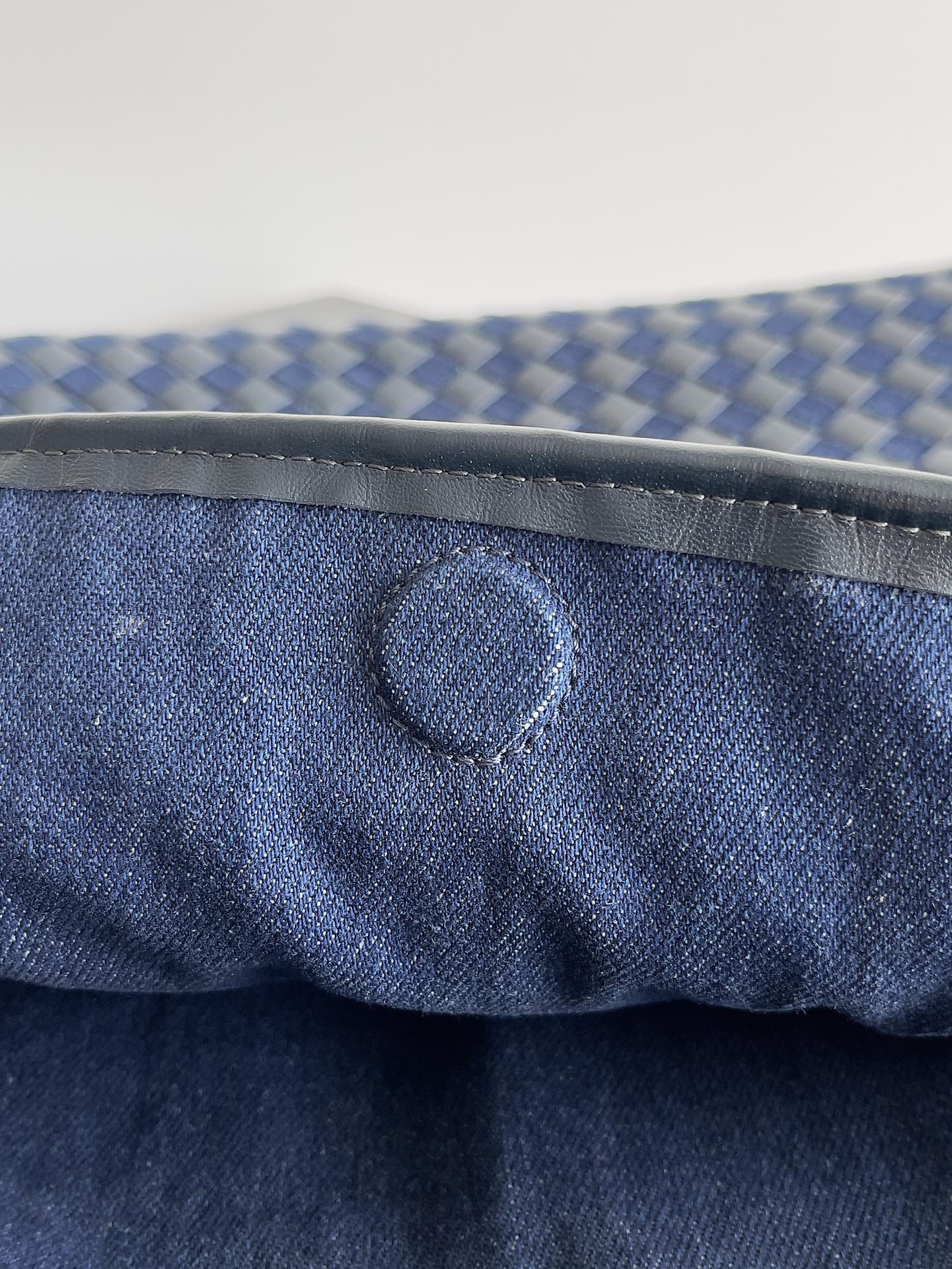 ボッテガ・ヴェネタ「Bottega Veneta」HOP デニム＆レザー ラージショルダーバッグ