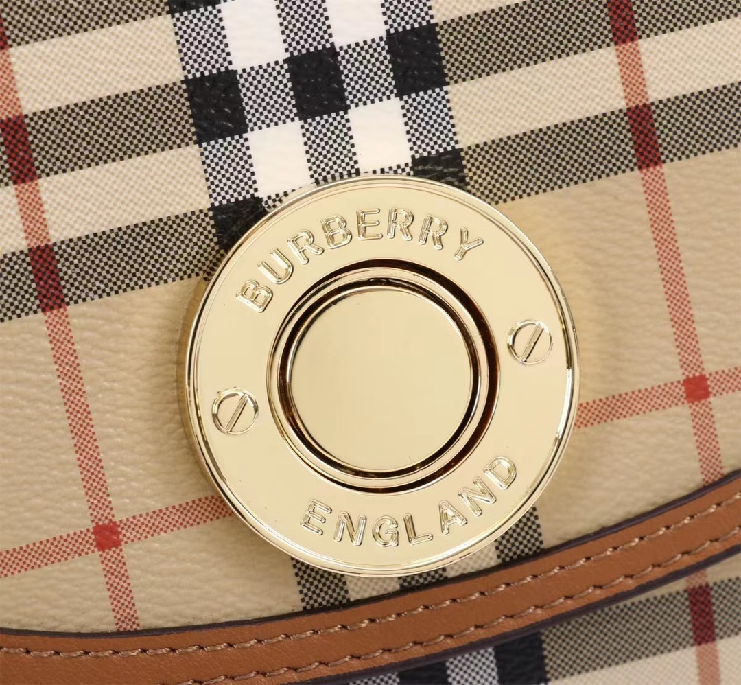 バーバリー「Burberry」 クロスボディバッグ