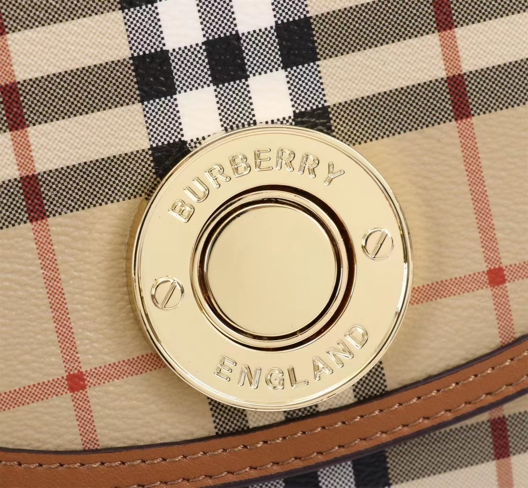 バーバリー「Burberry」 クロスボディバッグ