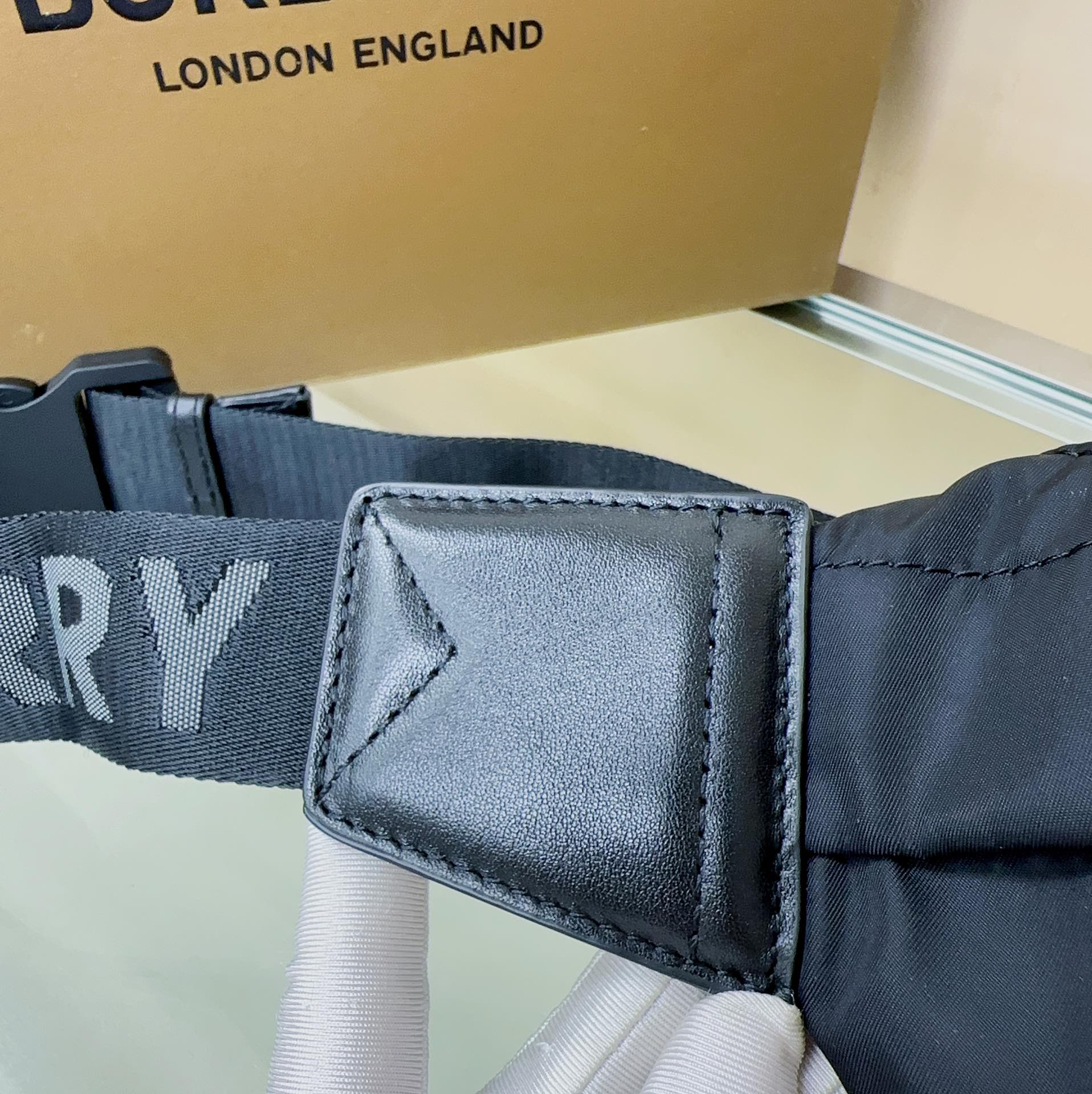 バーバリー「Burberry」ストリート 黑ウエストバッグ