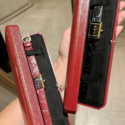 カルティエ［Cartier］タンク ムスト ドゥ 限定モデル 腕時計23*30MM