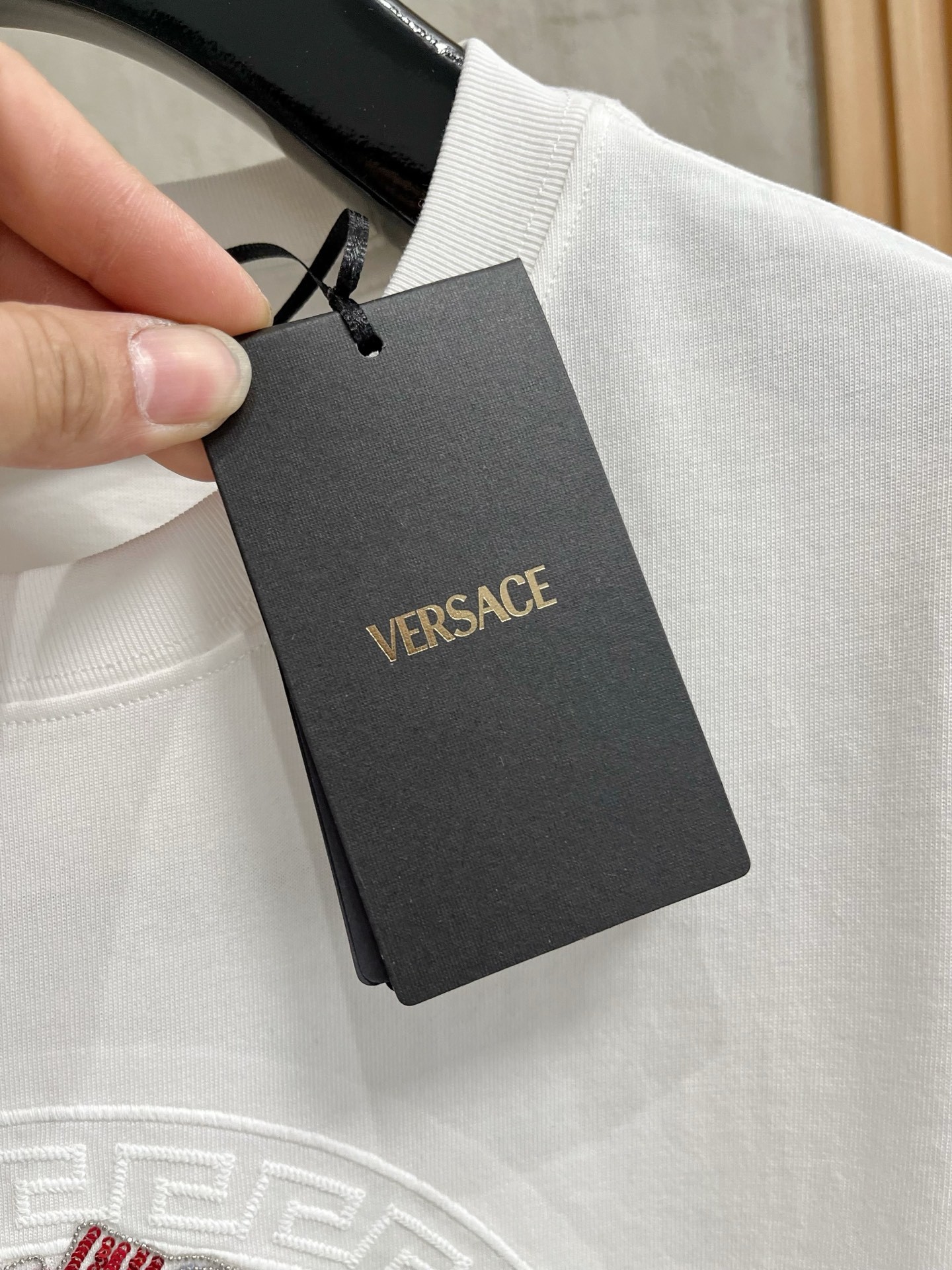 ヴェルサーチ「Versace」 2025SS プレミアムロゴTシャツ
