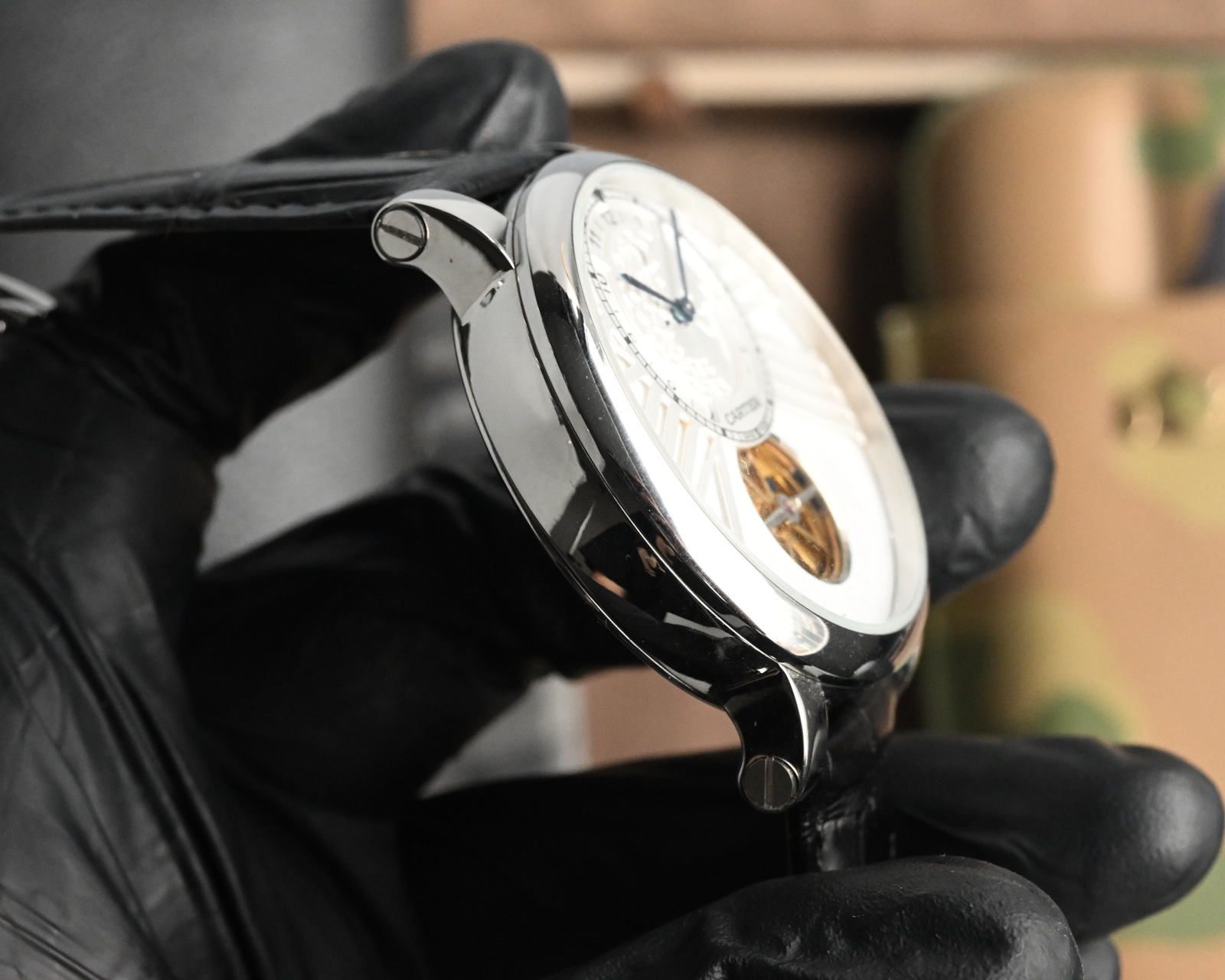 カルティエ「Cartier」CARTIERアースシリーズ腕時計47mm