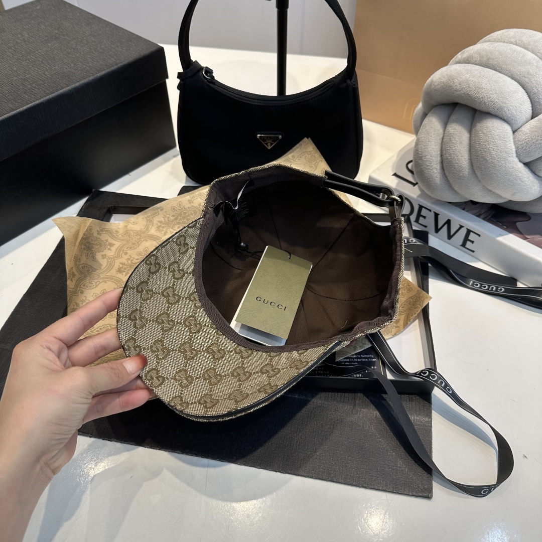 グッチ「Gucci」Lido GG Baseball Cap