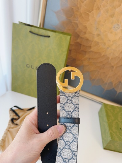 グッチ「Gucci」GGロゴ スピニングバックル レザーベルト100CM