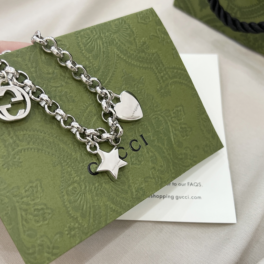 グッチ「Gucci」  ハート チェーン ブレスレット