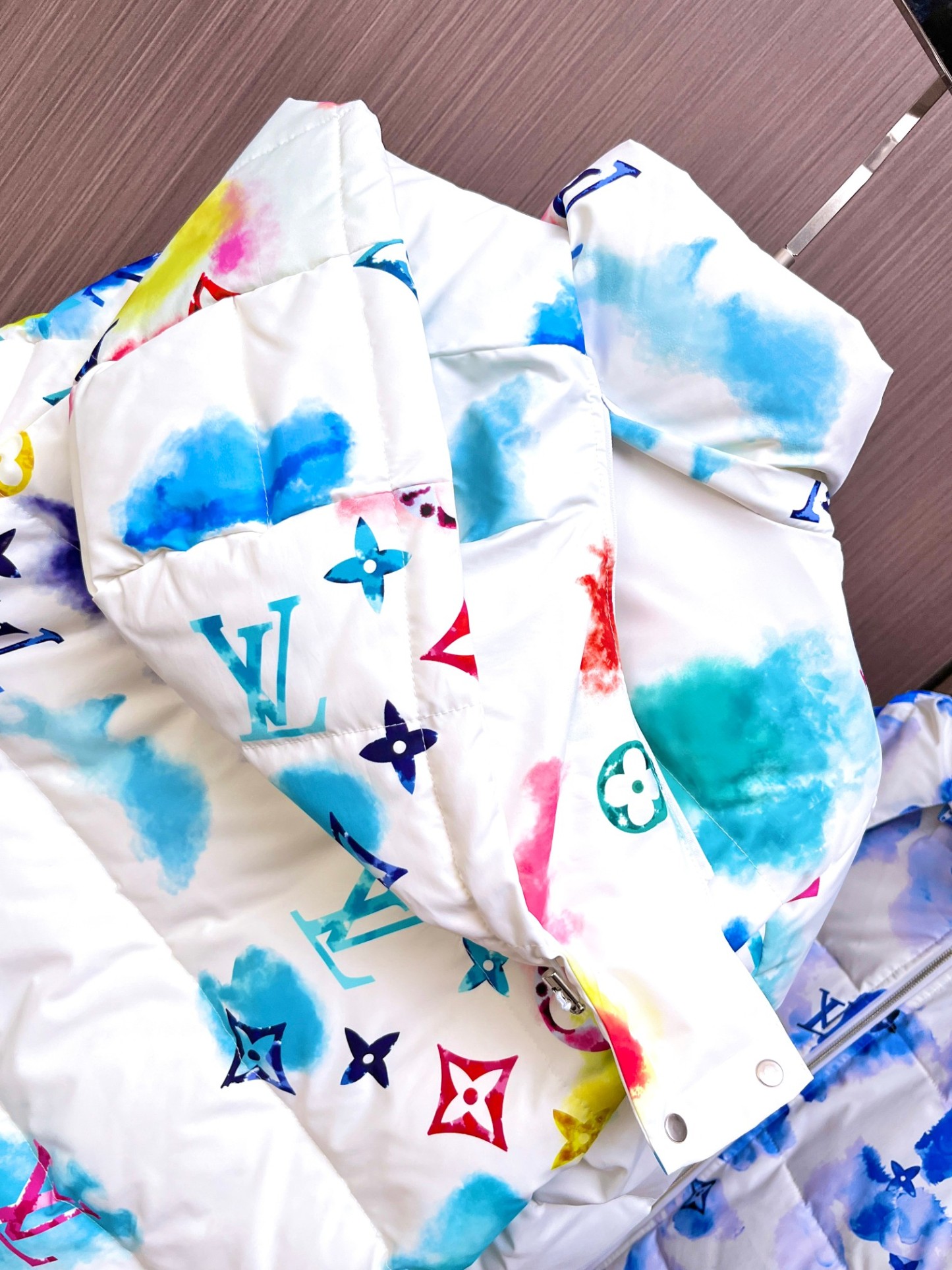 ルイ・ヴィトン「Louis Vuitton」‌ MONOGRAM PILLOW ダウンジャケット