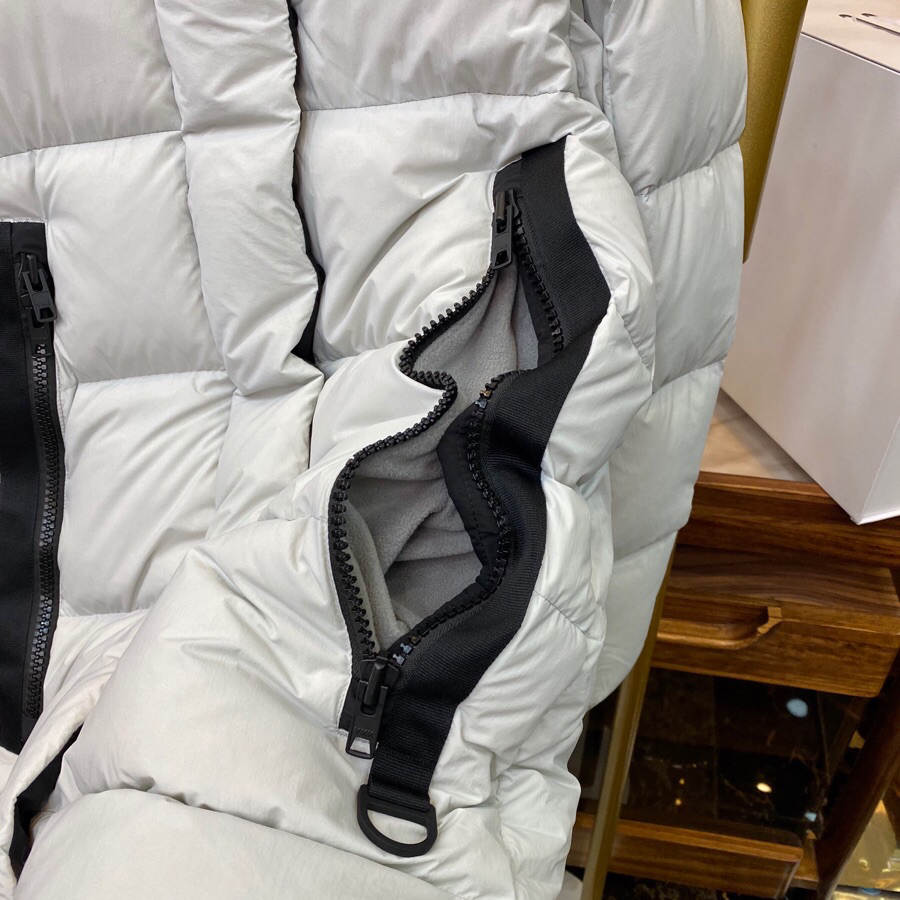 カナダグース「Canada Goose」 ユニセックス エクストリームコールドダウンコート