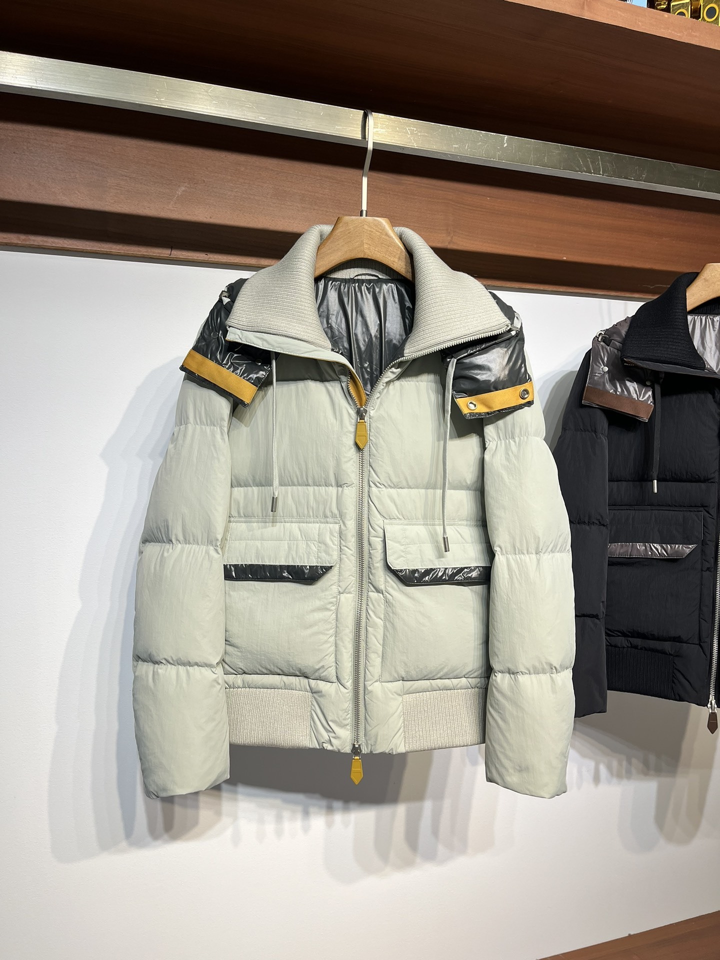 エルメス「Hermès」 2025秋冬 ダウンジャケット