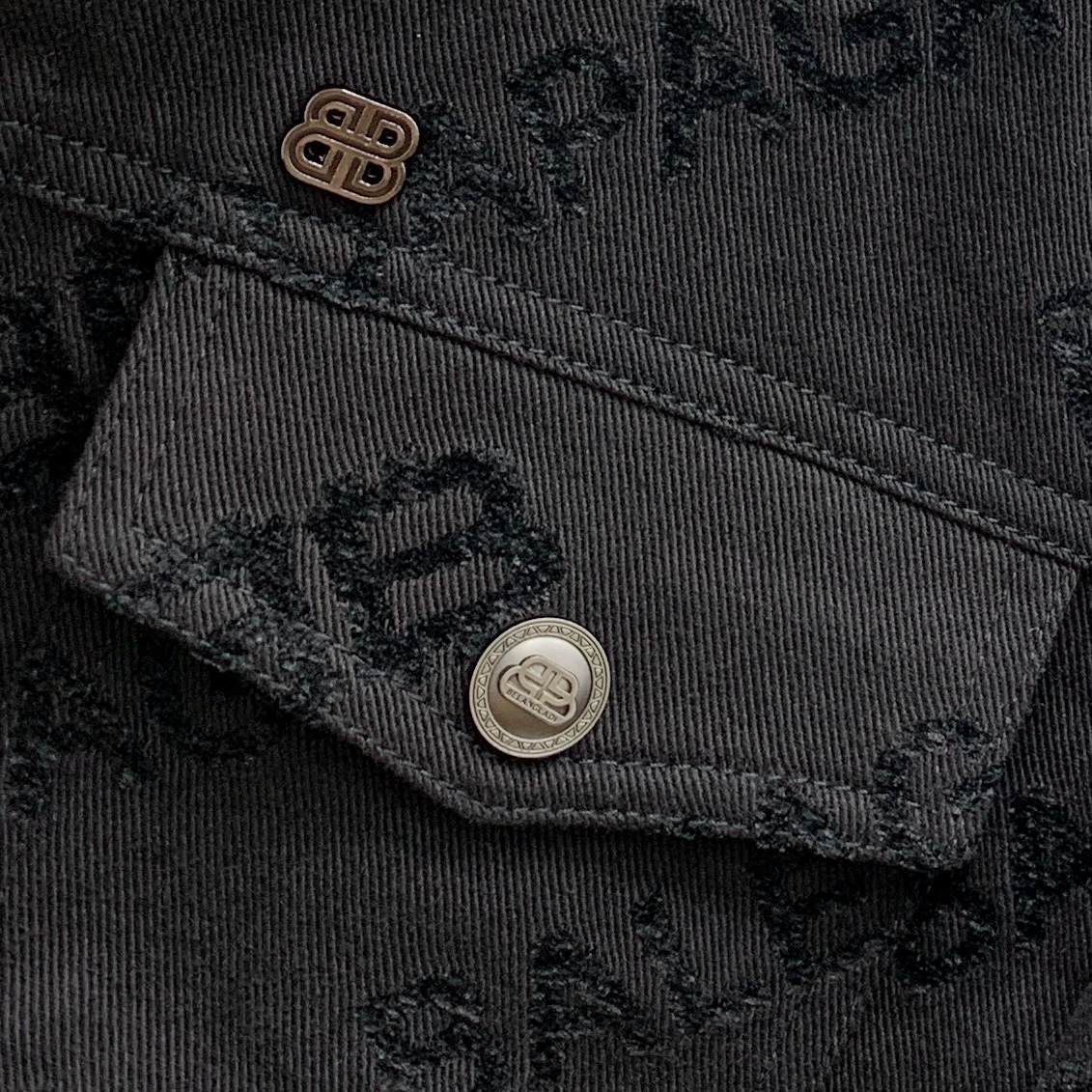 バレンシアガ「Balenciaga」2024年春夏 フレームロゴ デニムジャケット