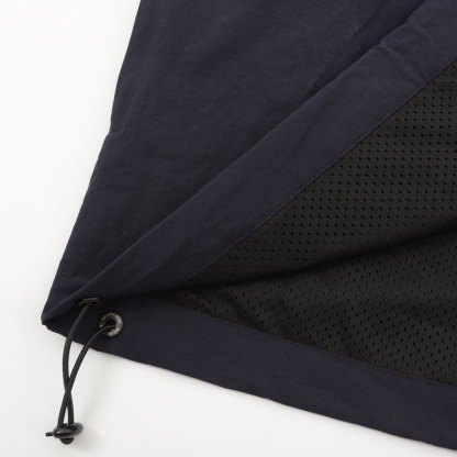 バレンシアガ「Balenciaga」BLCGコラージュアルファベットプリントジャケットポンチョ