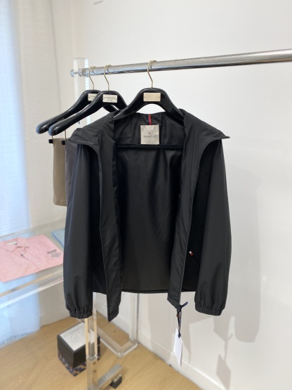 モンクレール「Moncler」2025新作ジャケットジャケット