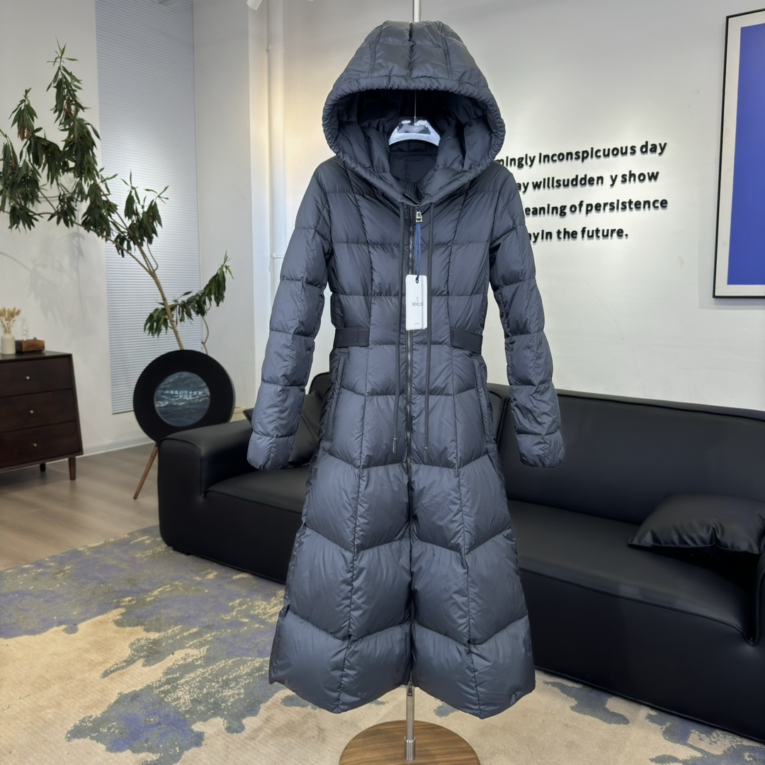 モンクレール「Moncler」フード付き プリンセス ダウンジャケット