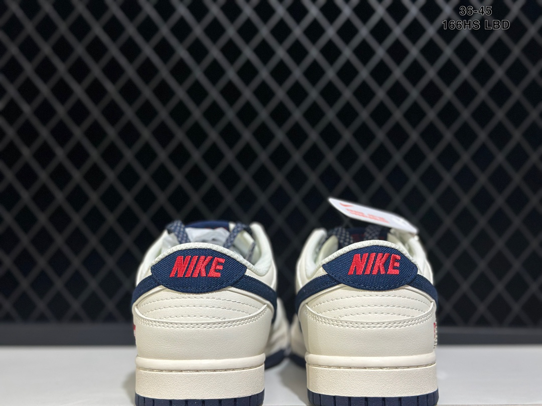 「コラボモデル」Supreme x Nike SB Dunk Low スニーカー