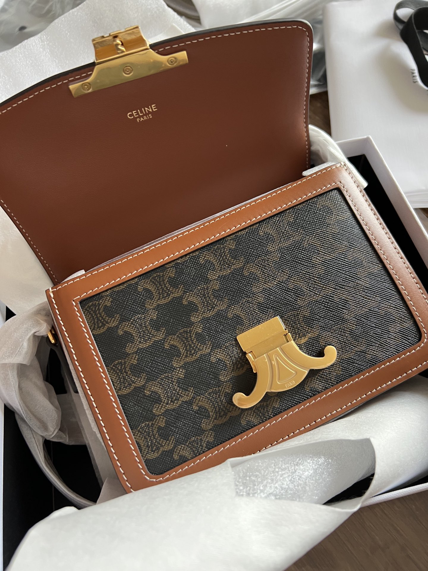 セリーヌ「Celine」TRIOMPHE モノグラム ボックス バッグ