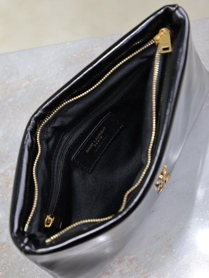 サンローラン「Saint Laurent」CALYPSO オイルドレザー クラッチバッグ