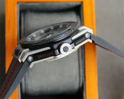 ウブロ「Hublot」ビッグバン シリーズ 45MM