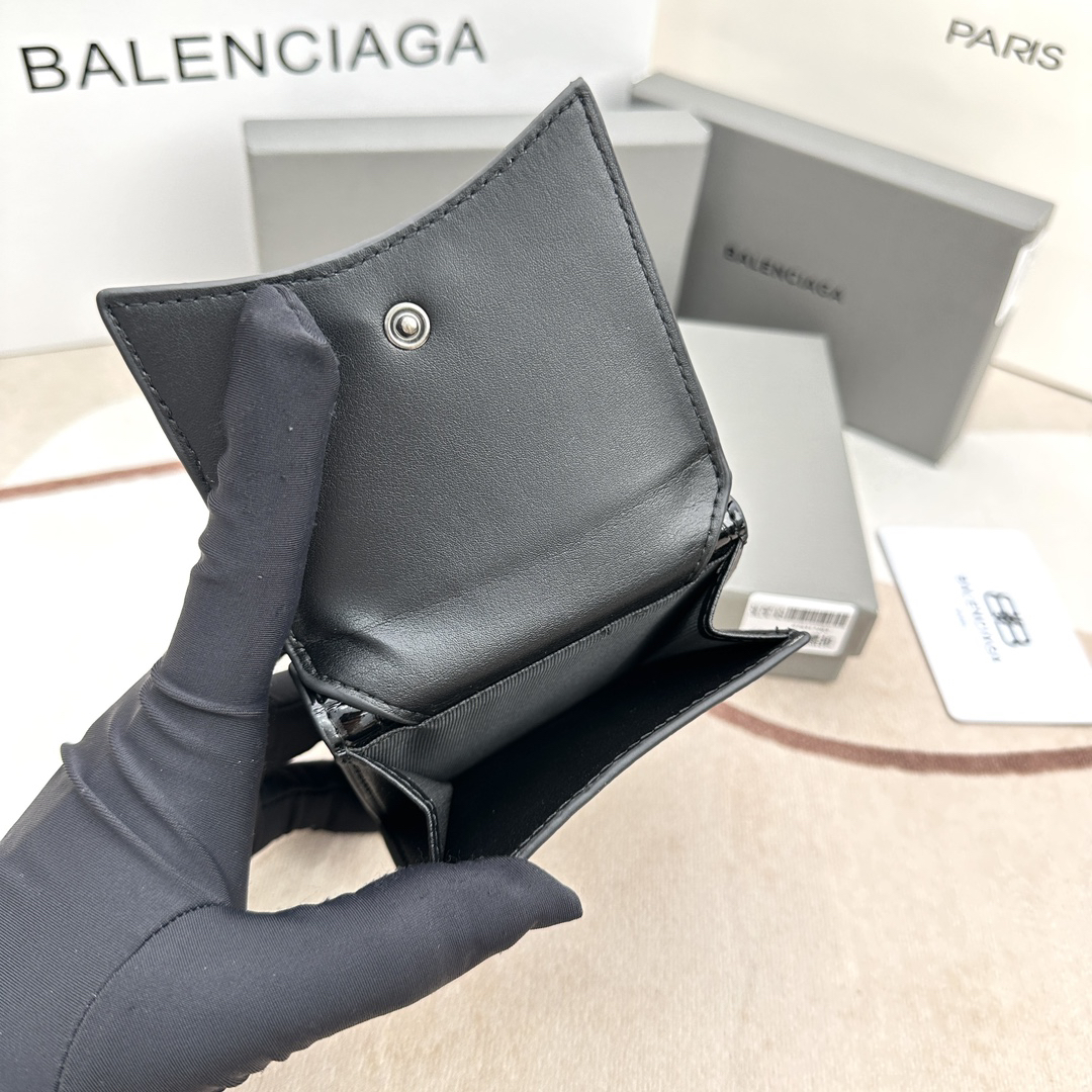 バレンシアガ 「Balenciaga」 クラシックウォレット 財布