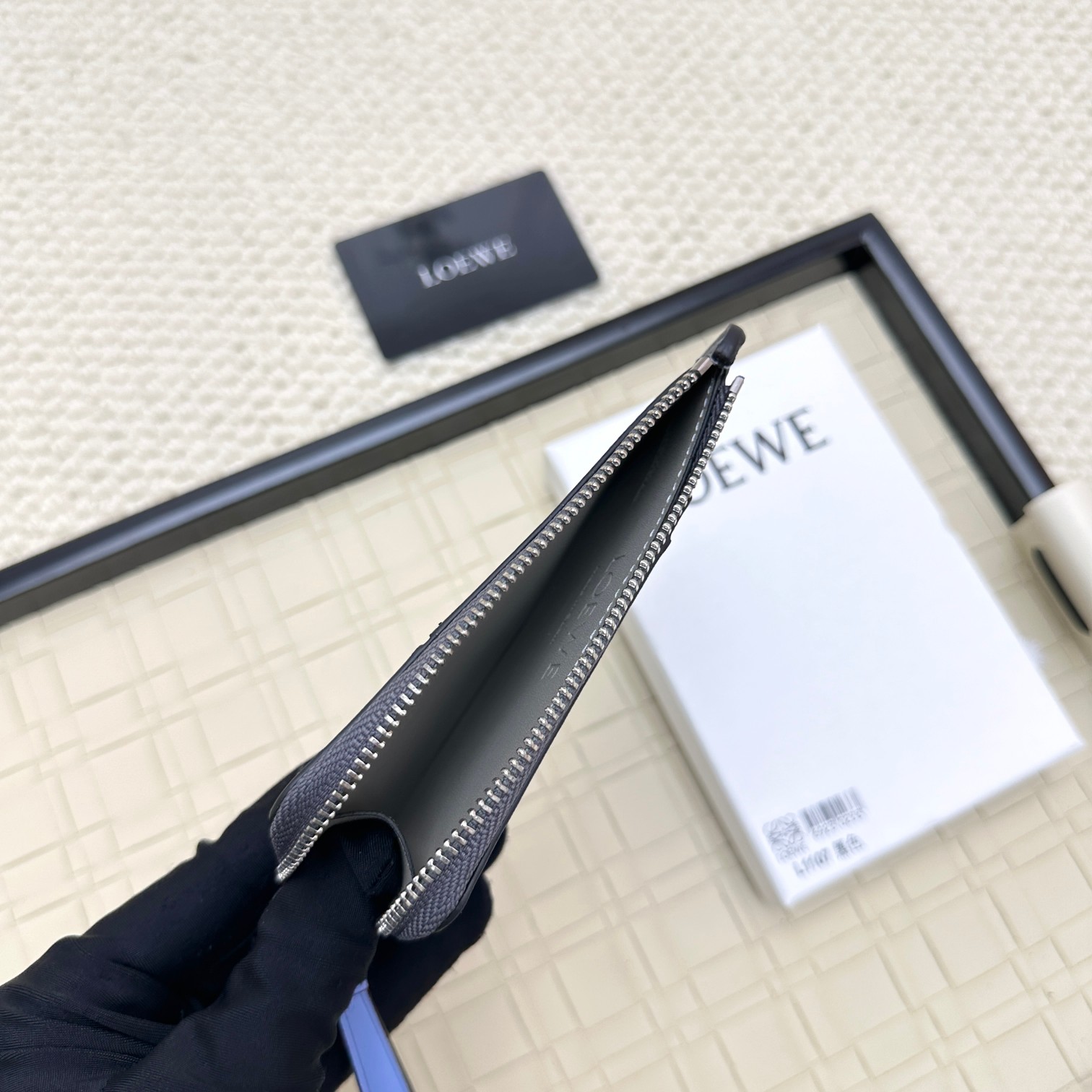 ロエベ「LOEWE」パスケース 12色