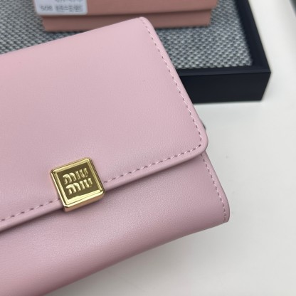 ミュウミュウ「Miu Miu」多機能二つ折りスモールウォレット