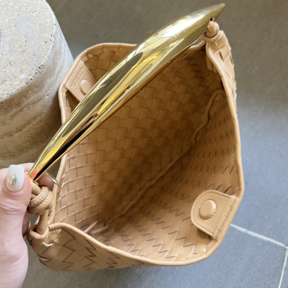 ボッテガ・ヴェネタ「Bottega Veneta」 サーディン レザートートバッグ