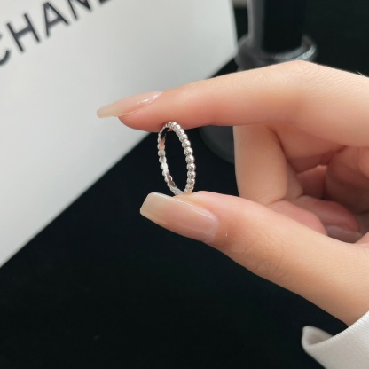 ヴァン クリーフ＆アーペル「Van Cleef & Arpels」Perlée™ pearls of gold リング