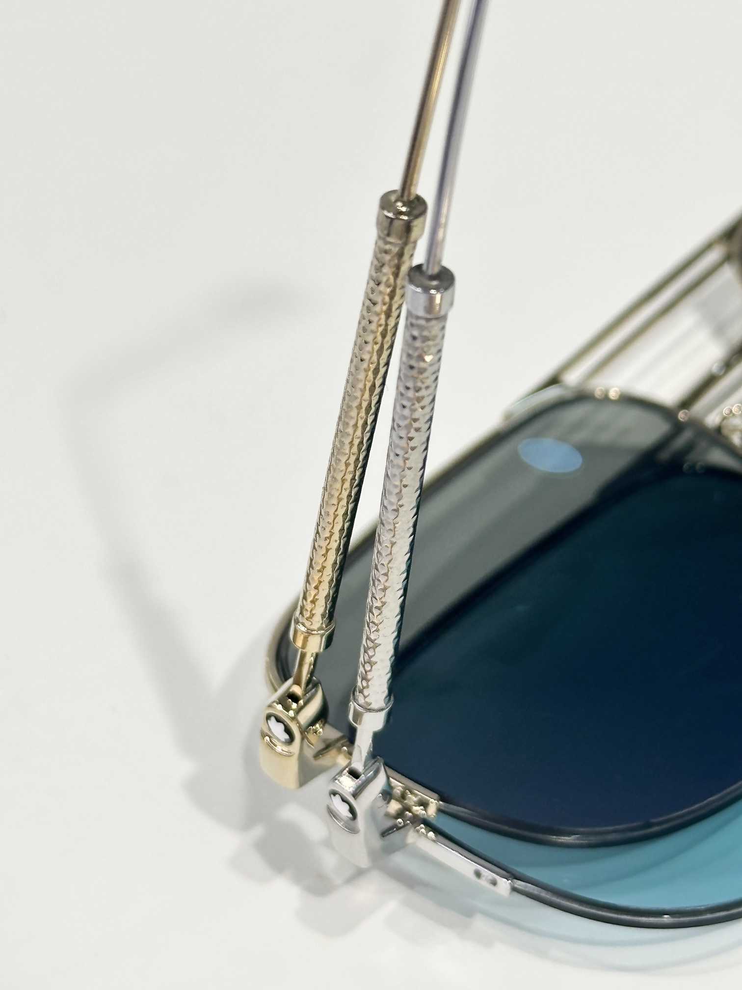 モンブラン「Montblanc」ミニマリスト フレームレス サングラス