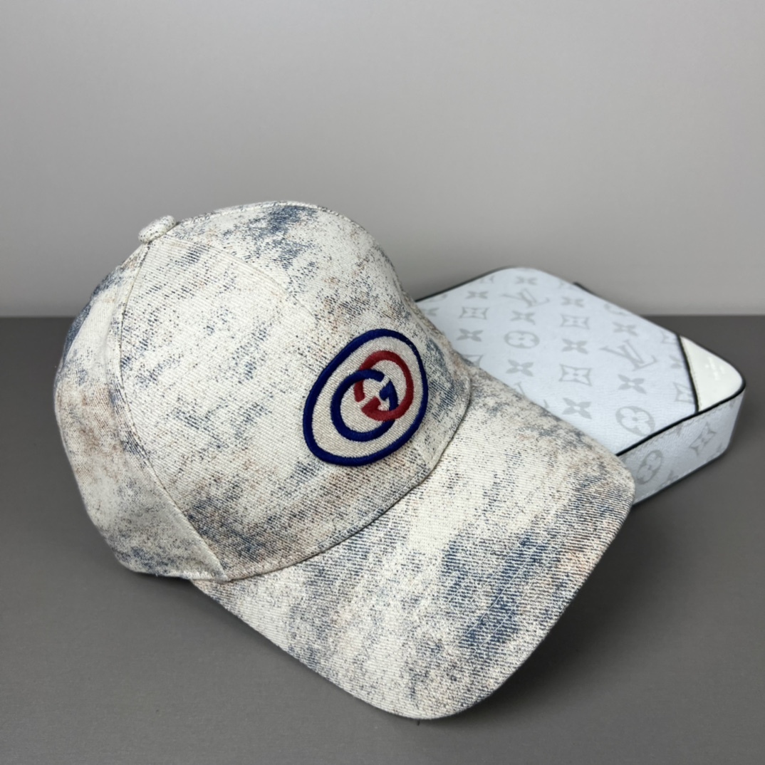 グッチ「Gucci」GGモノグラム ベースボールキャップ