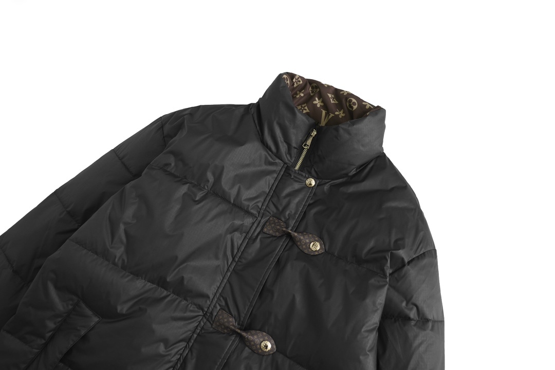 ルイ・ヴィトン「Louis Vuitton」‌ MONOGRAM PILLOW ダウンジャケット