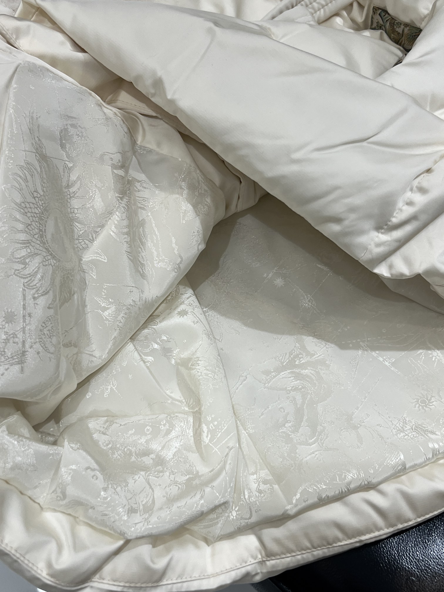 エルメス「Hermès」2025秋冬 ミンクファー ダウンコート