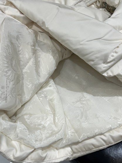 エルメス「Hermès」2025秋冬 ミンクファー ダウンコート