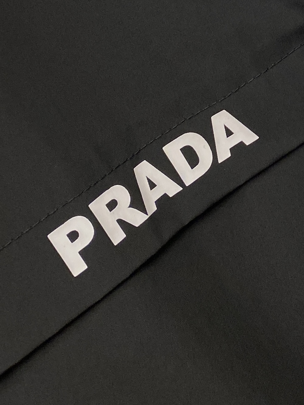 プラダ「Prada」2024秋冬 メンズ スタンドカラージャケット