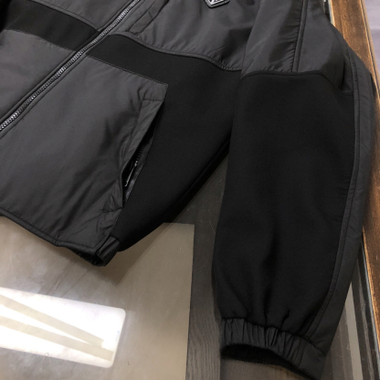 プラダ「Prada」秋の新作パッチワークハットジャケット