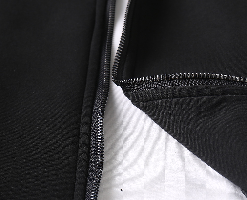 プラダ「Prada」2024 ss春の新作メンズジャケット