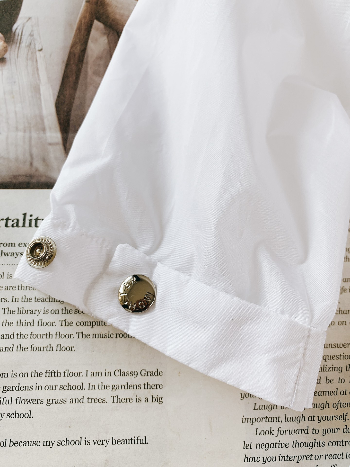 モンクレール「Moncler」 ウォータープルーフ フード付きジャケット