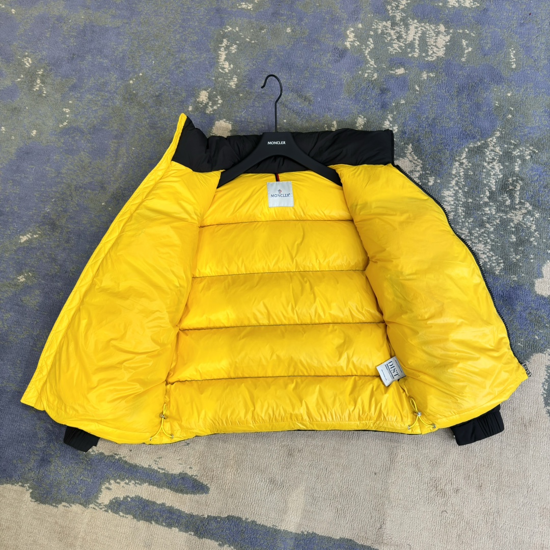 モンクレール「Moncler」スタンドカラー ダブルジップ ダウンジャケット