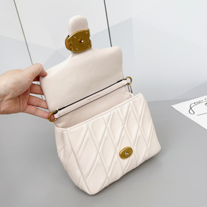 コーチ(Coach) タイムズ スクエア タビー ショルダー バッグ・キルティング - CW629 B4/HA