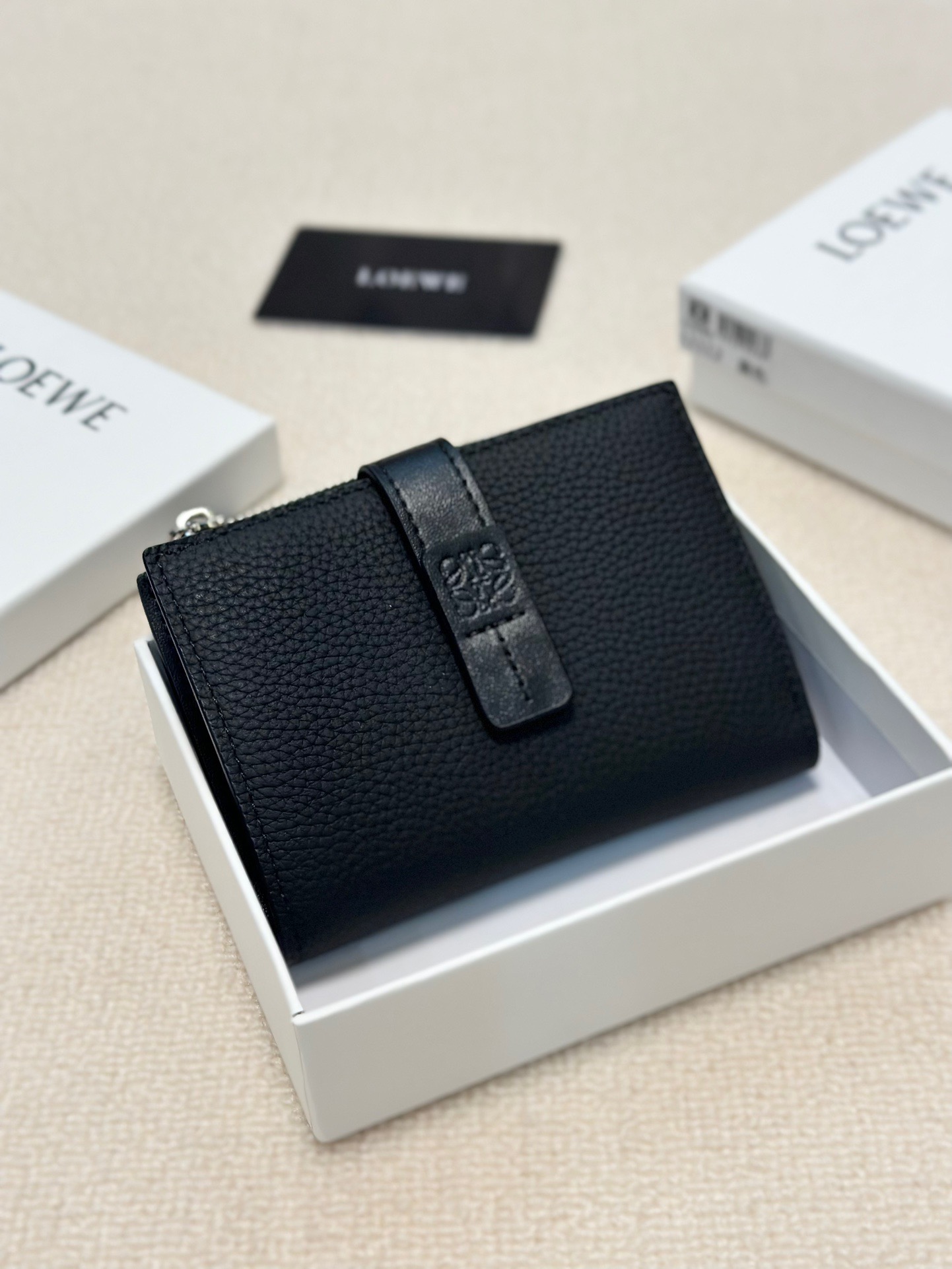 ロエベ「LOEWE」アナグラム コンティネンタル ウォレット 5色